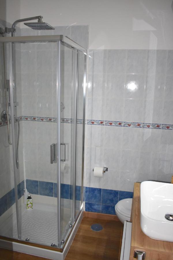 Casa Vacanze Oikia - Room Girasole Nápoles Exterior foto